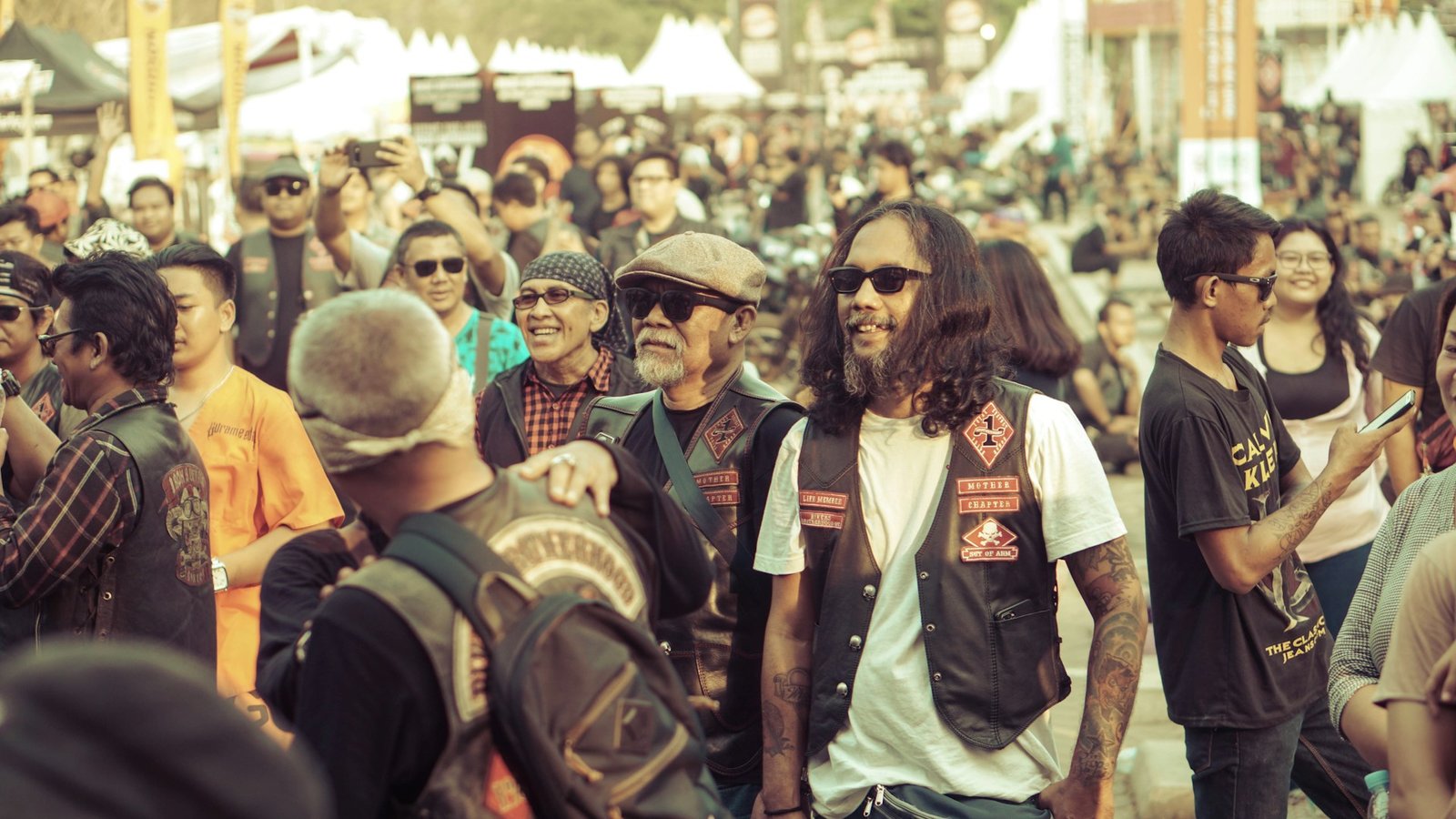 bayu-rivaldy-gKY6QDjdCYI-unsplash